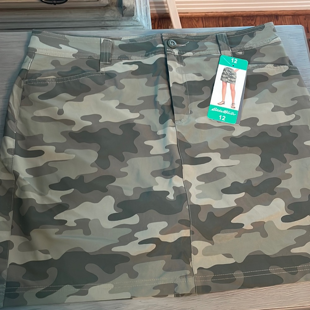 NWT Eddie Bauer skort!